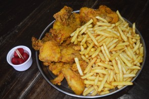 POLLO A LA BROASTER ENTERO