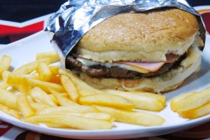 HAMBURGUESA DE RES 