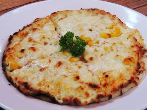 AREPA GRATINADA HUEVO EN TORTILLA MAIZ Y QUESO