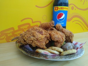 Combo 2 Apanado  (1 POLLO Y MEDIO + GASEOSA DE 1.5 L + PORCION DE ENSALADA GRANDE)